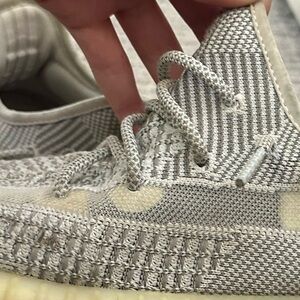 Yeezy Boost 350 V2 Sneakers